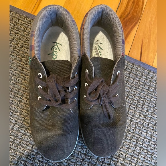 Keep sneakers, never worn! - Picture 5 of 6